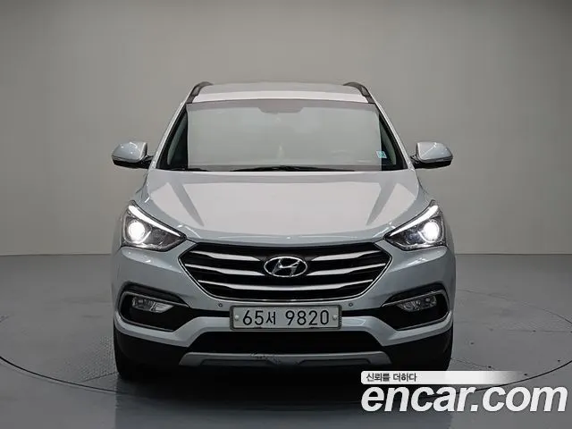 HYUNDAI SANTA FE 2018 — 92 855 км, серебристый, Корея — под ключ — фото 2