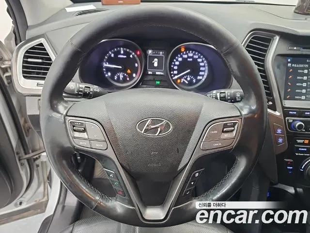 HYUNDAI SANTA FE 2018 — 92 855 км, серебристый, Корея — под ключ — фото 9