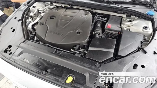 VOLVO V90 CROSS COUNTRY 2018 — 190 705 км, серебристо-серый, Корея — под ключ — фото 6