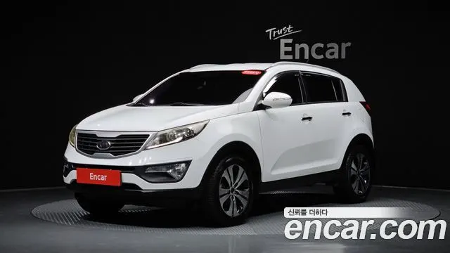 KIA SPORTAGE R 2012 — 161 846 км, белый, Корея — под ключ — фото 1