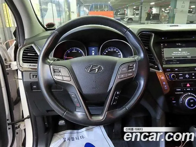 HYUNDAI SANTA FE 2015 — 146 430 км, белый, Корея — под ключ — фото 8
