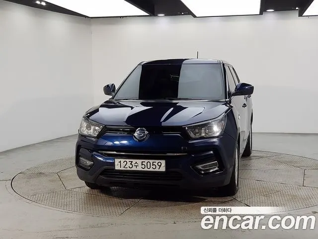 KGM TIVOLI ARMOUR 2019 — 85 000 км, синий, Корея — под ключ — фото 2