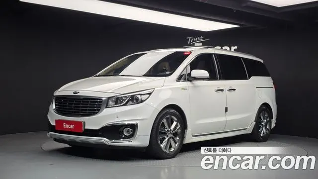 KIA CARNIVAL 2015 — 223 185 км, белый, Корея — под ключ — фото 1