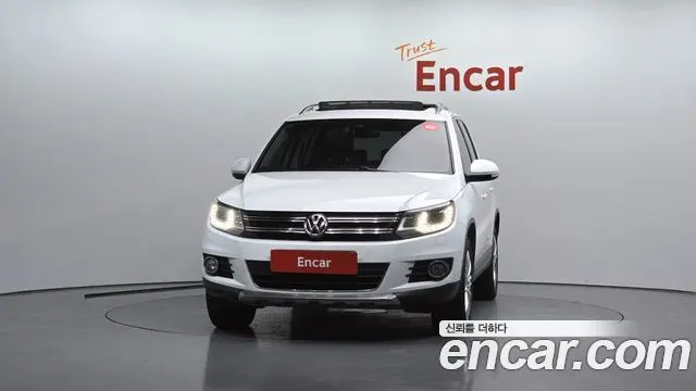 VOLKSWAGEN TIGUAN 2016 — 163 437 км, белый, Корея — под ключ — фото 3