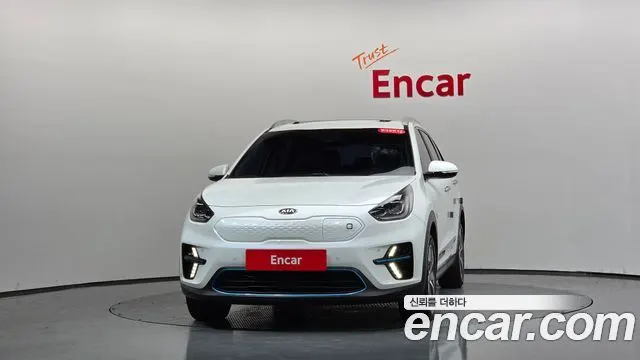 KIA NIRO 2021 — 92 124 км, белый, Корея — под ключ — фото 3