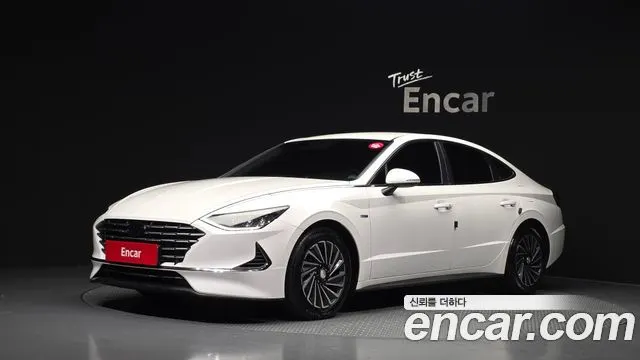 HYUNDAI SONATA HYBRID 2020 — 118 307 км, белый, Корея — под ключ — фото 1