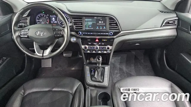 HYUNDAI AVANTE 2019 — 135 194 км, белый, Корея — под ключ — фото 7