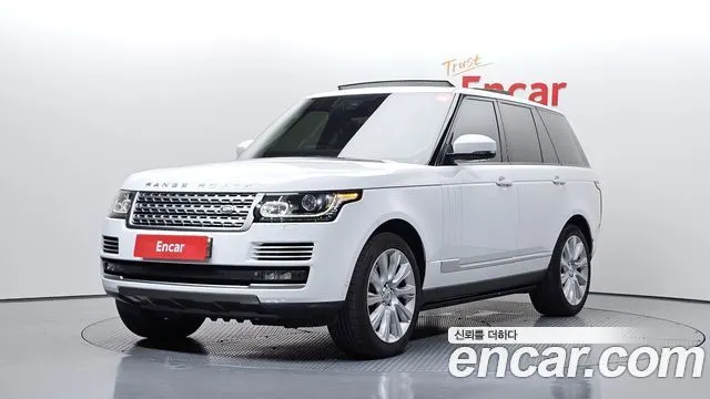 LAND ROVER RANGE ROVER 2015 — 118 593 км, белый, Корея — под ключ — фото 1