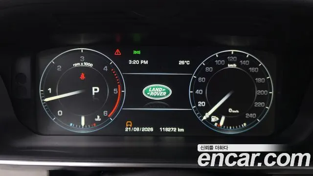 LAND ROVER RANGE ROVER 2015 — 118 272 км, белый, Корея — под ключ — фото 8