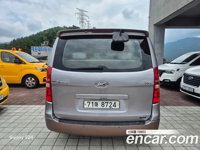HYUNDAI GRAND STAREX 2013 — 166 024 км, серебристый, Корея — под ключ — фото 3