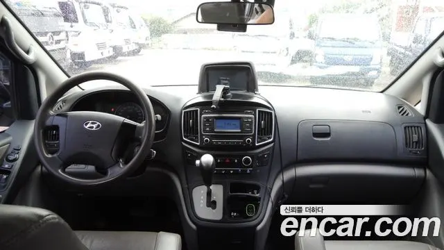 HYUNDAI GRAND STAREX 2016 — 162 764 км, серебристый, Корея — под ключ — фото 9