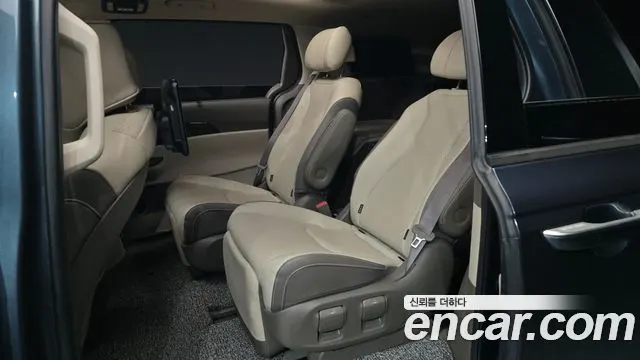 KIA CARNIVAL 2021 — 60 454 км, светло-серебристый, Корея — под ключ — фото 12