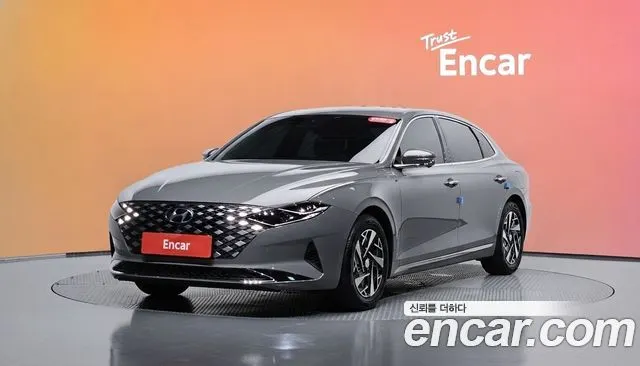HYUNDAI GRANDEUR HYBRID 2023 — 13 654 км, серебристо-серый, Корея — под ключ — фото 2