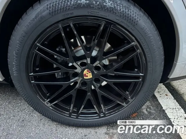 PORSCHE CAYENNE 2024 — 55 755 км, серебристо-серый, Корея — под ключ — фото 10
