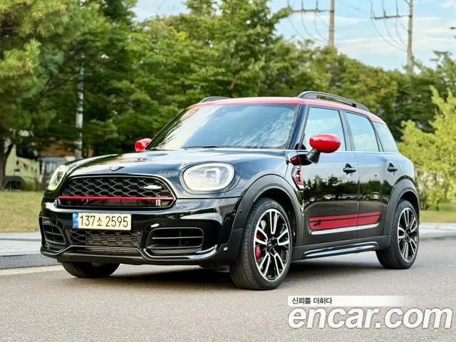 MINI COOPER S COUNTRYMAN 2024 — 35 076 км, чёрный, Корея — под ключ — фото 1