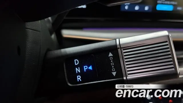 HYUNDAI GRANDEUR HYBRID 2023 — 103 467 км, серебристо-серый, Корея — под ключ — фото 9
