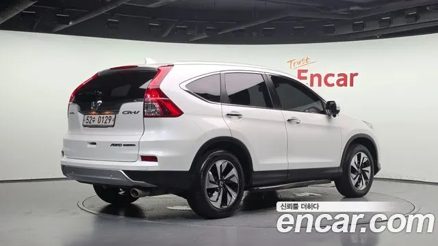 HONDA NEW CR-V 2016 — 120 346 км, белый, Корея — под ключ — фото 2