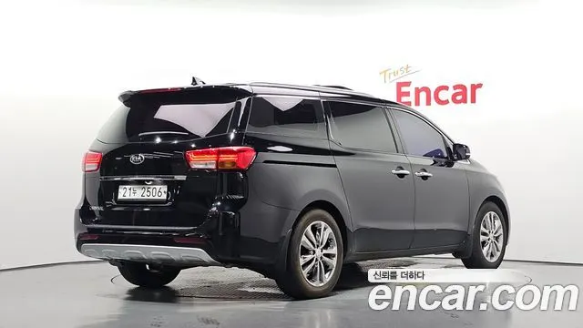 KIA CARNIVAL 2018 — 191 204 км, чёрный, Корея — под ключ — фото 2