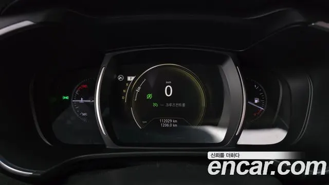 RENAULT KOREA QM6 2017 — 112 029 км, серебристо-серый, Корея — под ключ — фото 8