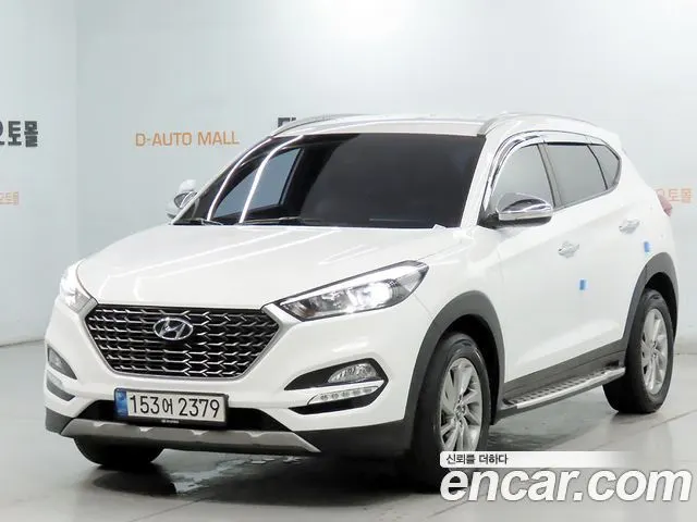 HYUNDAI TUCSON 2018 — 169 667 км, белый, Корея — под ключ — фото 11