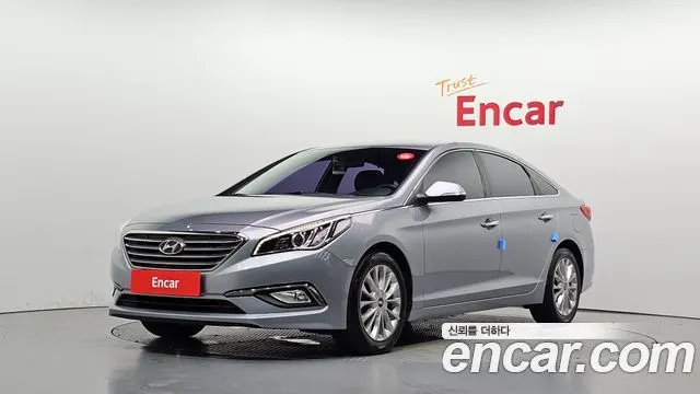 HYUNDAI SONATA 2017 — 108 068 км, серебристо-серый, Корея — под ключ — фото 1