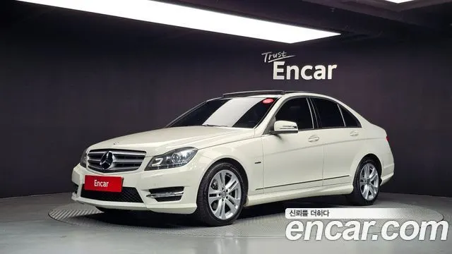 MERCEDES-BENZ C-CLASS W204 2012