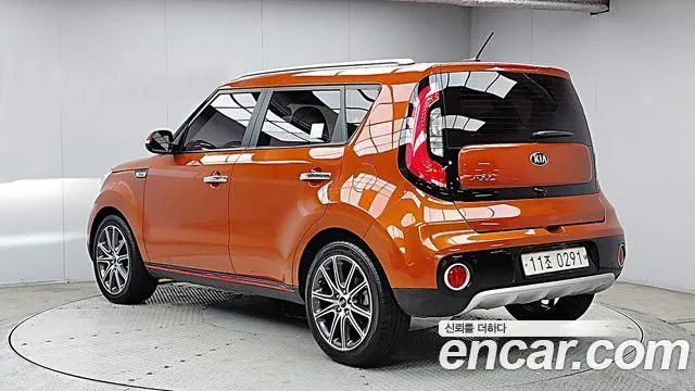 KIA SOUL 2017 — 49 662 км, оранжевый, Корея — под ключ — фото 2