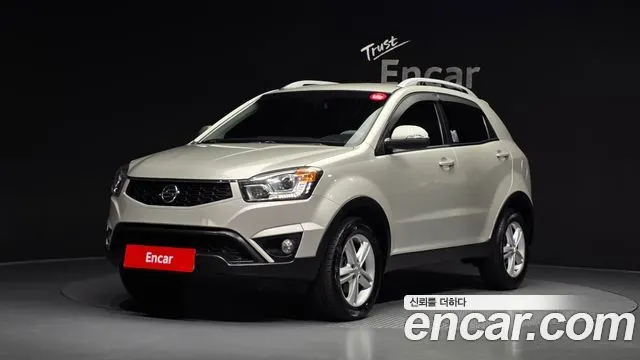 KGM KORANDO C 2014 — 137 295 км, белый-перламутр, Корея — под ключ — фото 1