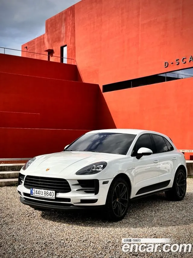 PORSCHE MACAN 2019 — 47 000 км, белый, Корея — под ключ — фото 1