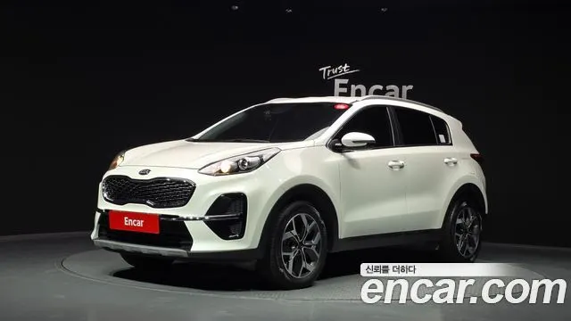 KIA SPORTAGE THE BOLD 2020 — 61 364 км, белый, Корея — под ключ — фото 1