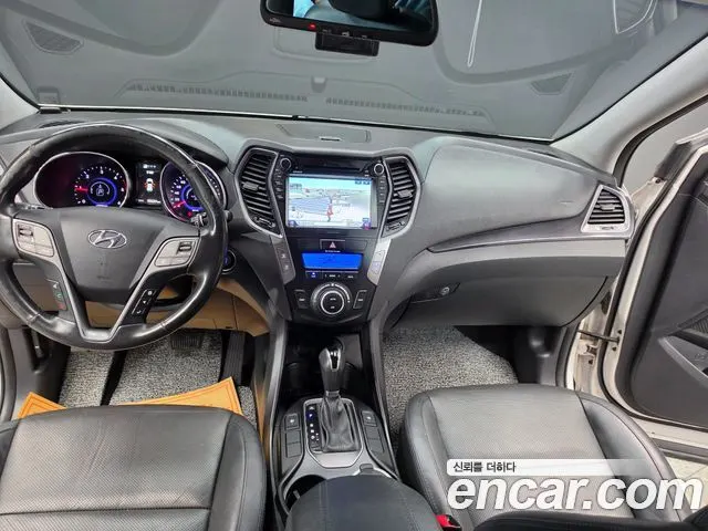HYUNDAI SANTA FE 2015 — 90 127 км, белый, Корея — под ключ — фото 8
