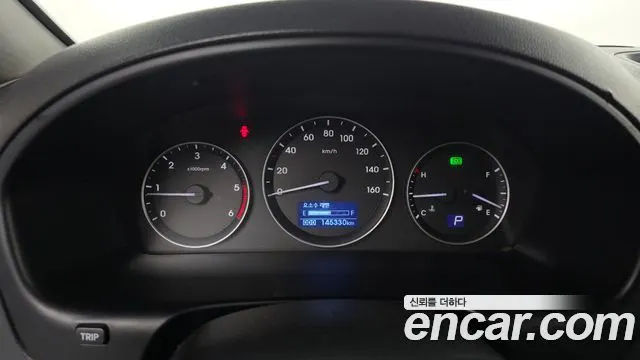 HYUNDAI GRAND STAREX 2017 — 145 330 км, жёлтый, Корея — под ключ — фото 8