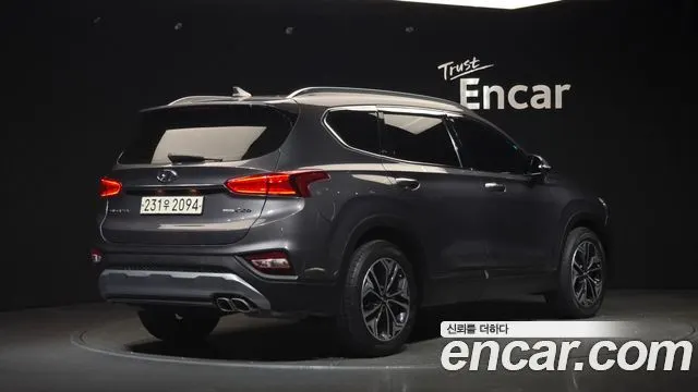 HYUNDAI SANTA FE 2019 — 107 668 км, серый, Корея — под ключ — фото 2