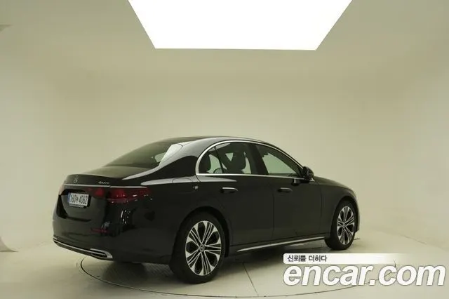 MERCEDES-BENZ E-CLASS W214 2025 — 100 км, чёрный, Корея — под ключ — фото 2