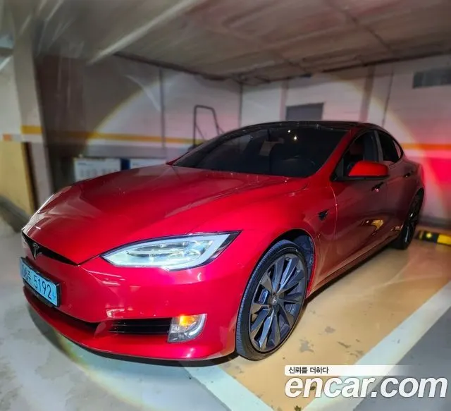 TESLA MODEL S 2019 — 89 700 км, красный, Корея — под ключ — фото 1
