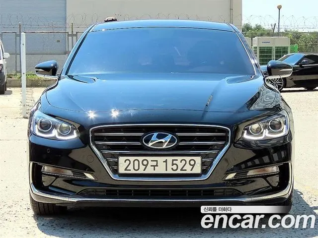 HYUNDAI GRANDEUR 2018 — 172 009 км, чёрный, Корея — под ключ — фото 1