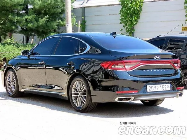 HYUNDAI GRANDEUR 2018 — 172 009 км, чёрный, Корея — под ключ — фото 3