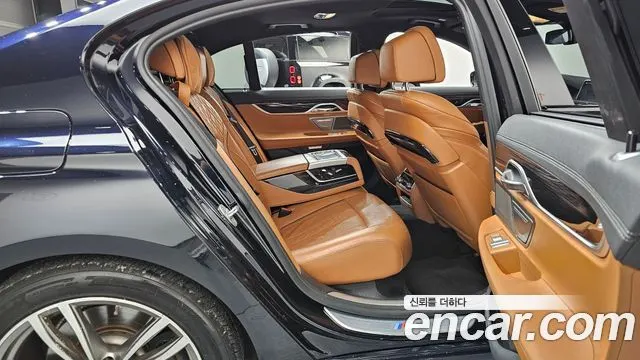 BMW 7 SERIES 2018 — 140 420 км, чёрный, Корея — под ключ — фото 12