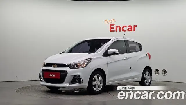 CHEVROLET SPARK 2017 — 134 775 км, белый, Корея — под ключ — фото 1