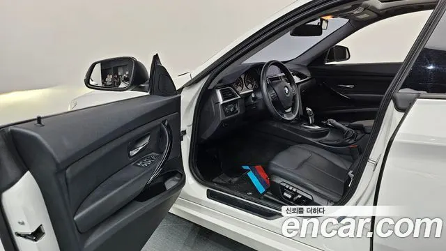 BMW 3 SERIES GT 2018 — 103 384 км, белый, Корея — под ключ — фото 10