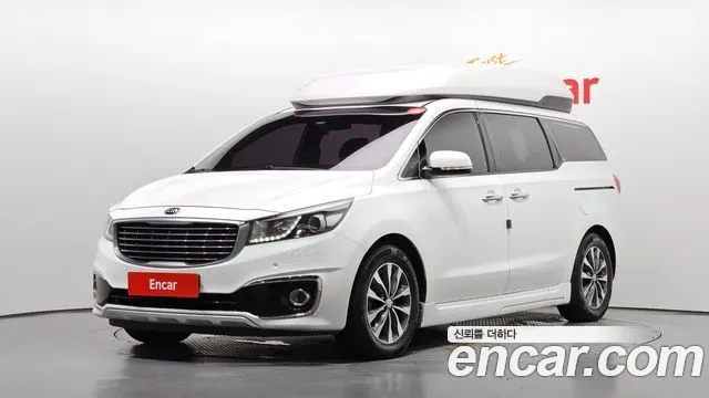 KIA CARNIVAL 2017 — 251 441 км, белый, Корея — под ключ — фото 1
