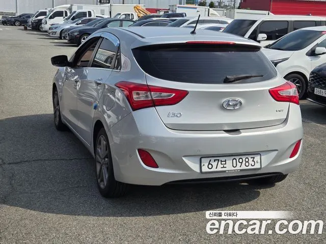HYUNDAI I30 2016 — 113 463 км, серебристый, Корея — под ключ — фото 4