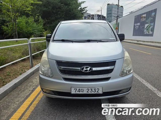 HYUNDAI GRAND STAREX 2009 — 105 800 км, серебристый, Корея — под ключ — фото 1
