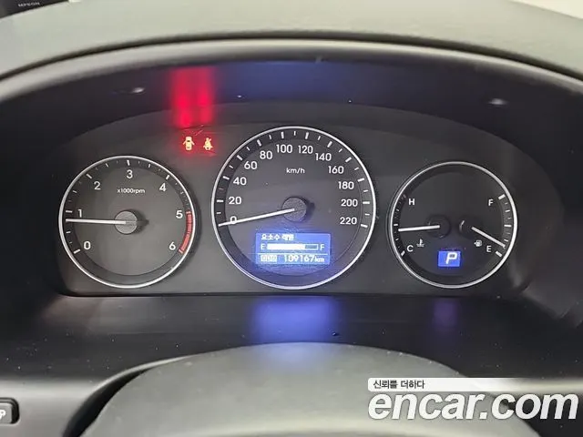HYUNDAI GRAND STAREX 2021 — 109 162 км, серебристо-серый, Корея — под ключ — фото 6