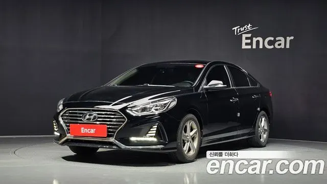 HYUNDAI SONATA 2018 — 169 009 км, чёрный, Корея — под ключ — фото 1