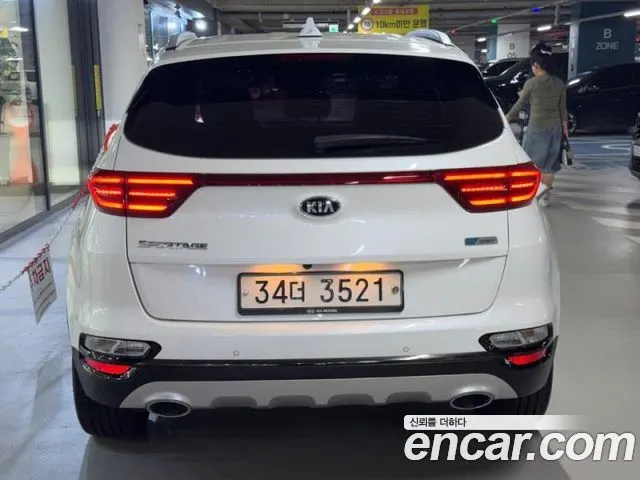 KIA SPORTAGE THE BOLD 2019 — 153 387 км, белый, Корея — под ключ — фото 4