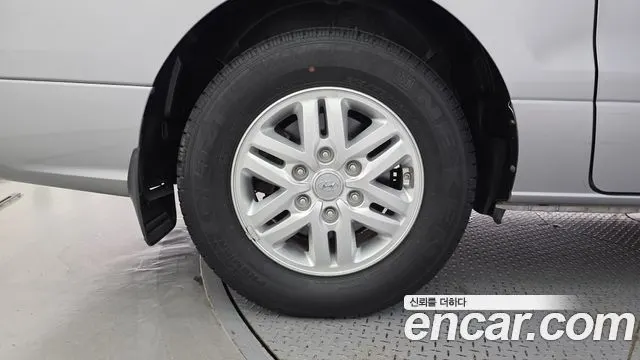 HYUNDAI GRAND STAREX 2021 — 34 330 км, серебристо-серый, Корея — под ключ — фото 5