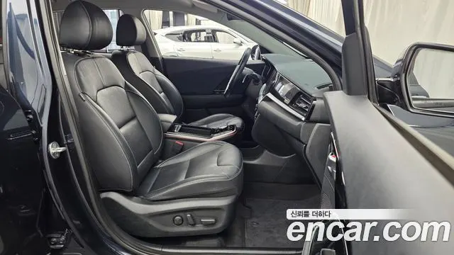 KIA NIRO 2022 — 46 965 км, синий, Корея — под ключ — фото 11