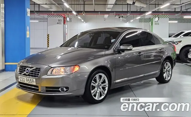 VOLVO S80 2011