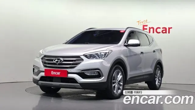 HYUNDAI SANTA FE 2018 — 109 477 км, серебристый, Корея — под ключ — фото 1